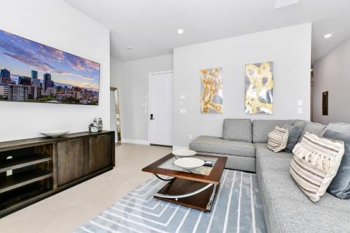 Reunion Apartment | Breezy Condo Near Disney With Resort & Waterpark Access - B49-115