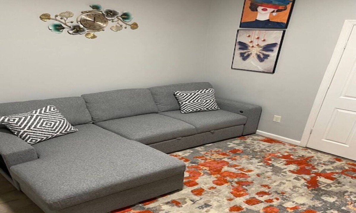 Central Business District Apartment | Brick City Dreams A minute away from The Prudential Center! 4 mins from NJ PAC!