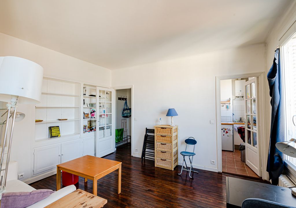 Amerique Apartment | Bright appt near BELLEVILLE