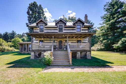Pine Grove Mills House | Cabin Vacation Rental ~ 8 Mi to Penn State!