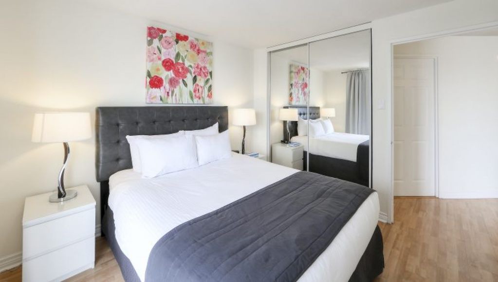 Bay Street Corridor Apartment | Canada Suites on Bay - One Bedroom Superior Suite