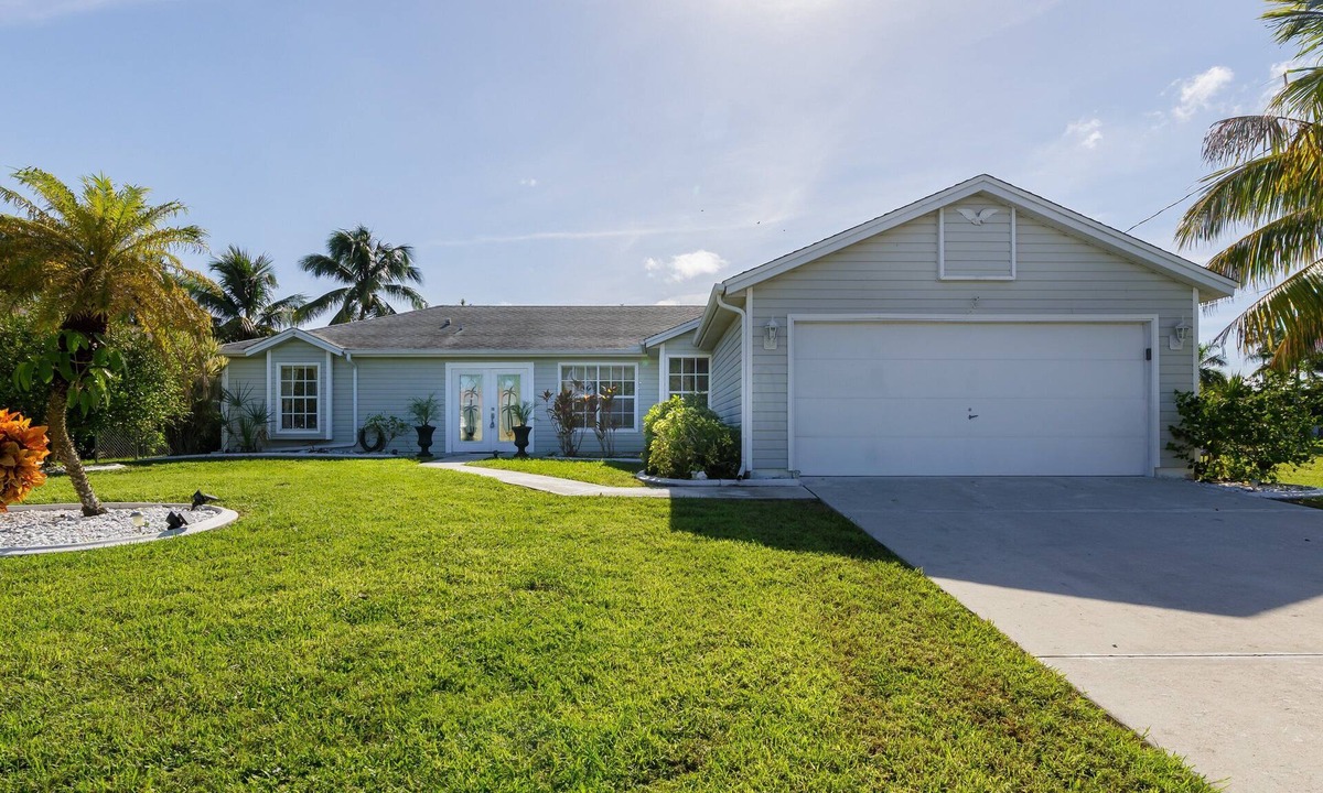 Fort Myers Villa | Cape Coral 462 - Three Bedroom Villa, Sleeps 8