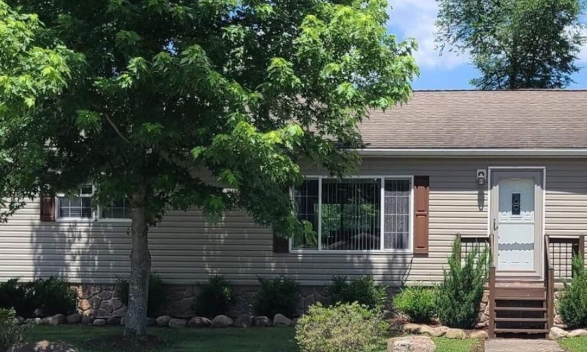 Dickerson Run House | Captain's Quarters - A little slice of heaven at the Hideaway Haven Vacation Rental.