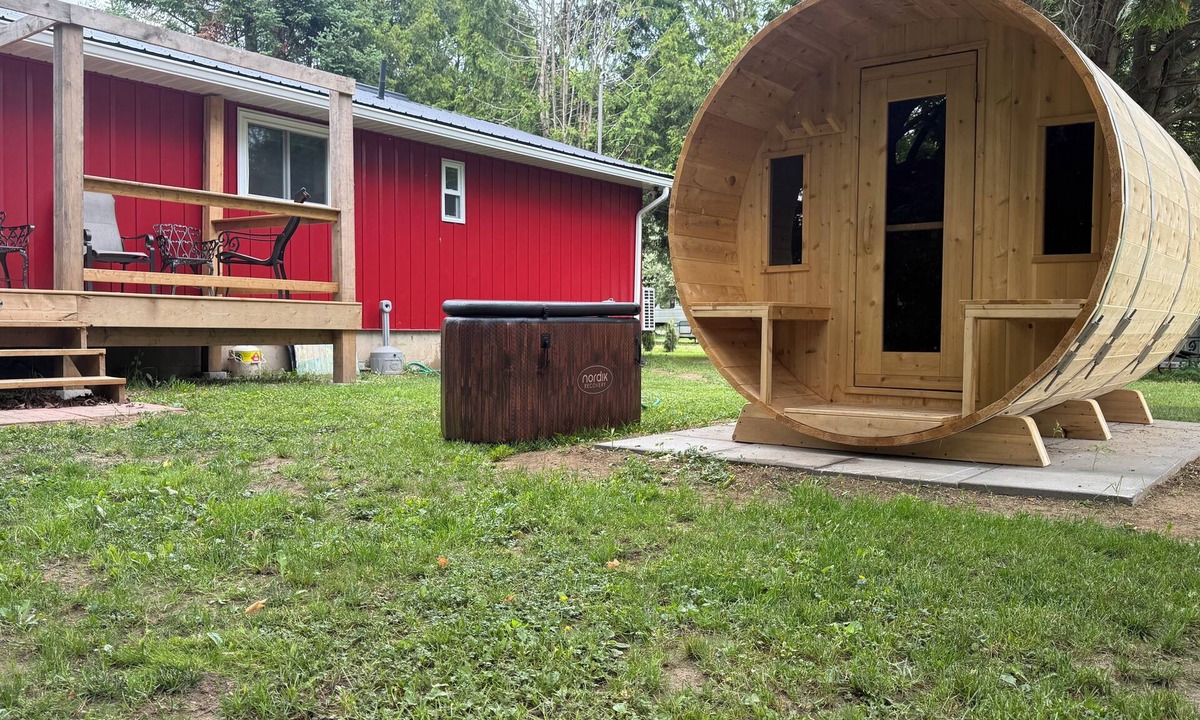 Saugeen 29 Cottage | Cardinal Landing – Private Luxury Getaway with Sauna, Cold Plunge & Nature