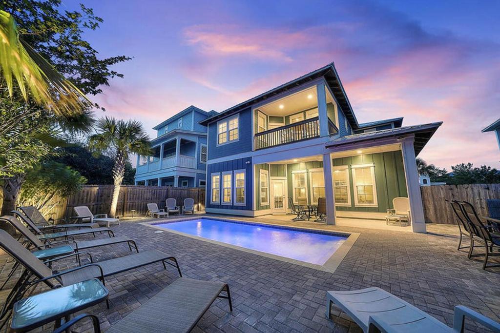 Frangista Beach House | Casa Azul by Five Star Properties
