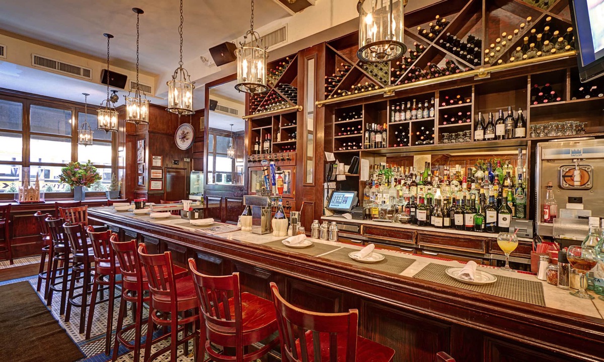 Theater District Hotel | Casablanca Hotel by Library Hotel Collection