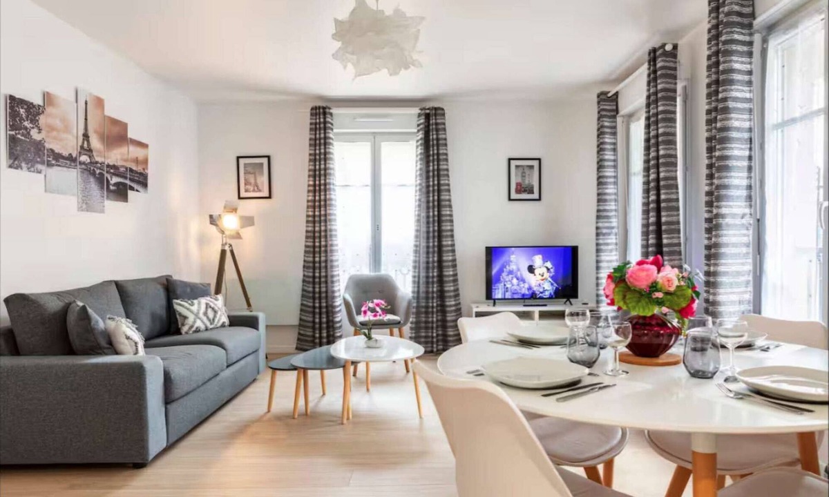 Bussy-Saint-Georges Apartment | Casaminnie - Apartment 8 minutes from Disneyland Paris