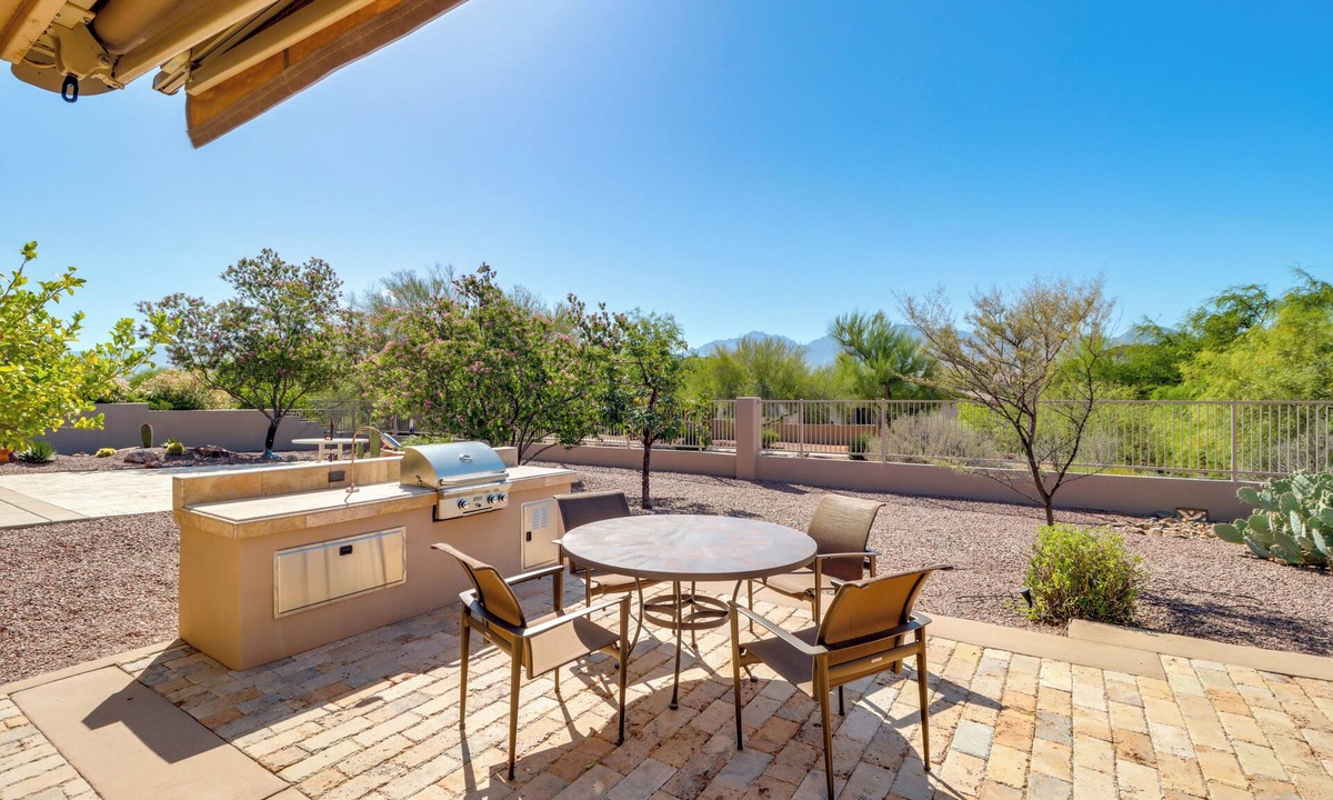 Rancho Vistoso House | Catalina Mtn Views! Tucson Townhome w/Large Patio