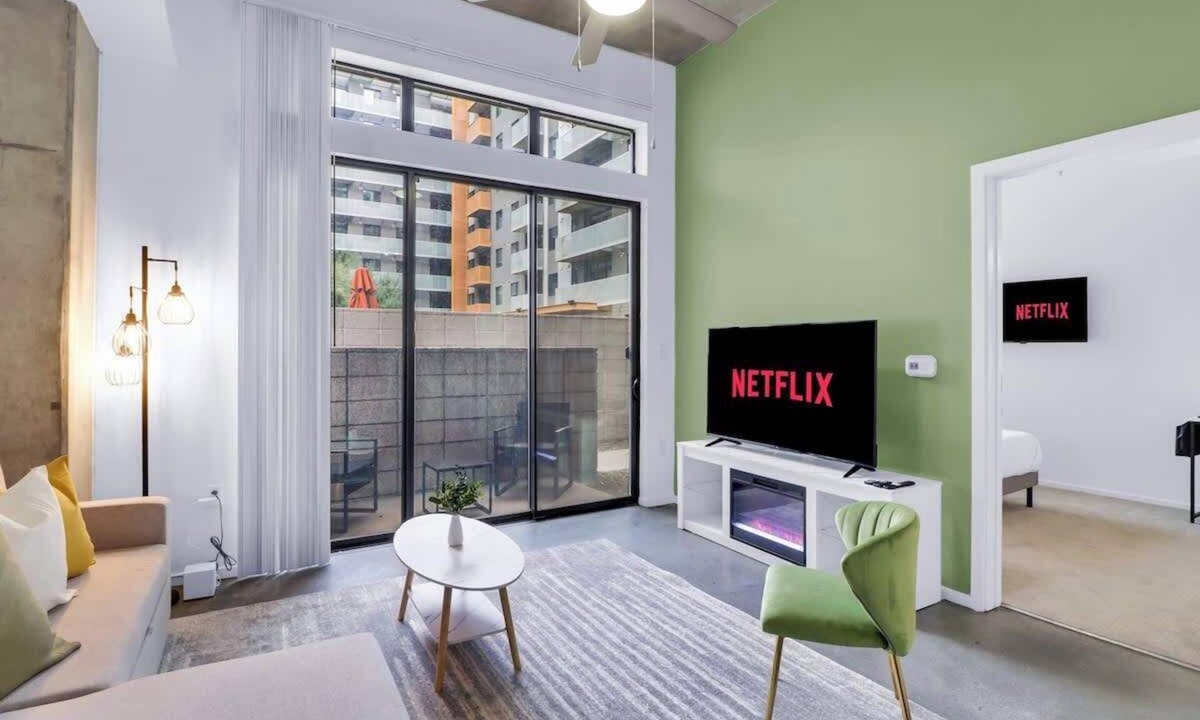 Evans Churchill Apartment | Centric 1BR |In HEART of DTPHX|Free Garage Parking