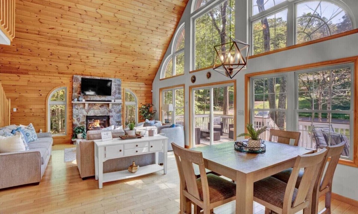 Locust Lake Village House | Chalet - Hot Tub - Fire Pit