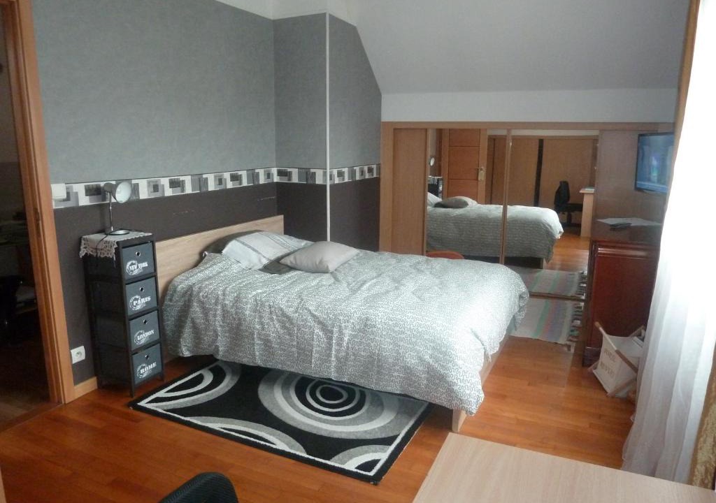Aulnay-sous-Bois House | Chambre Coquette