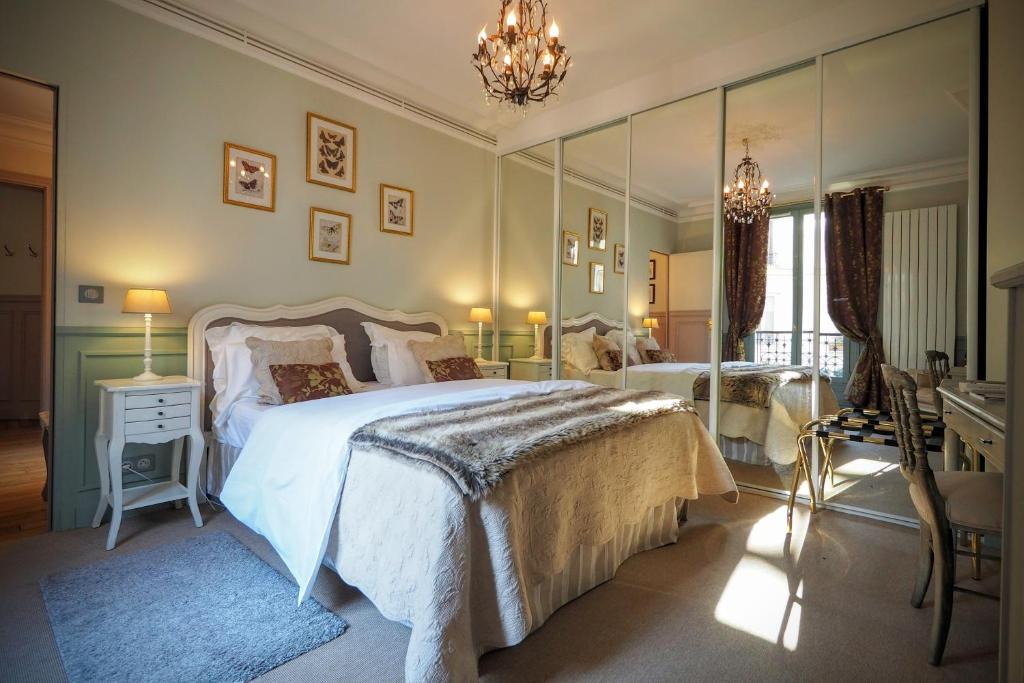 Paris City Center Bed & Breakfast | Chambre d hôte : Louvre Elegant Apt Suite