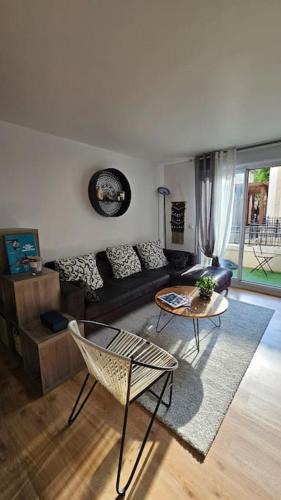 Bondy Apartment | Charmant Duplex 3P avec Terrasse