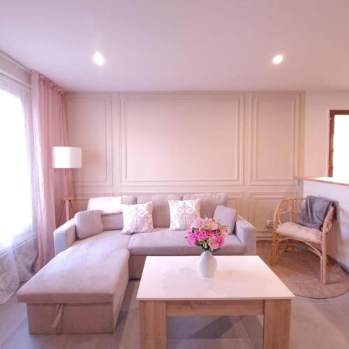 Villemomble Apartment | Charmant logement proche gare