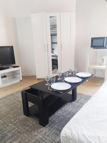 Stains Apartment | Charmant Studio au Calme Proche Rer Stade de France Paris
