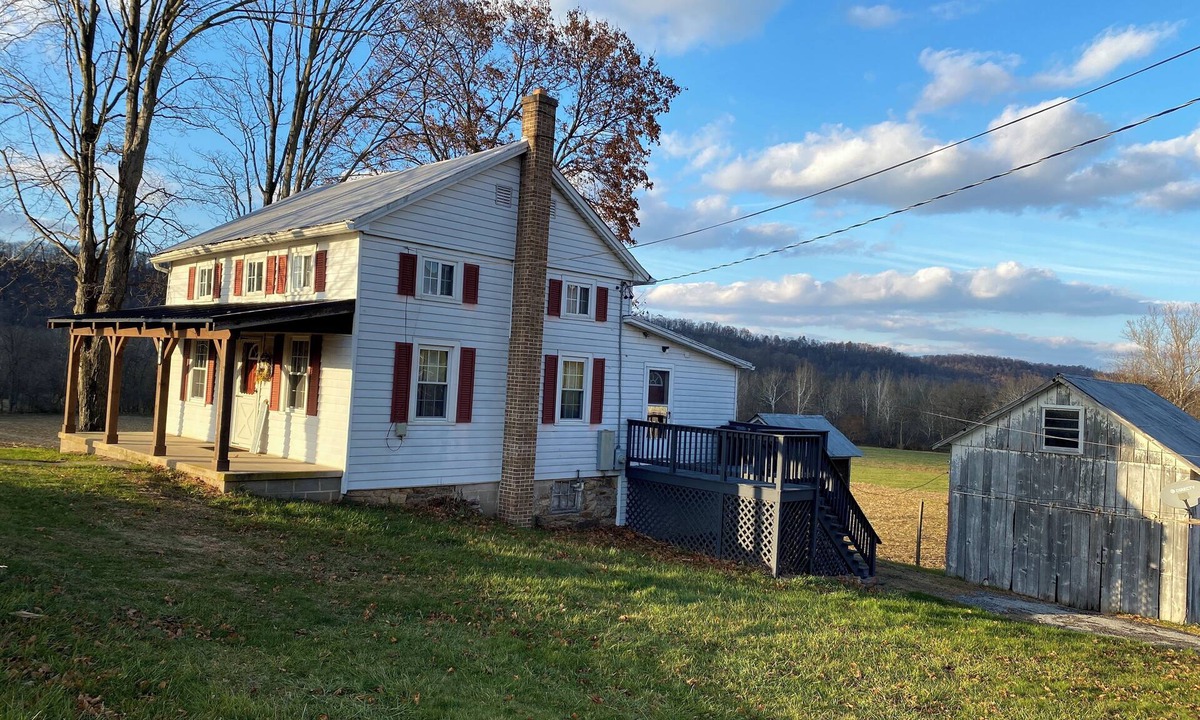 Blairs Mills Other | Charming 3-Bedroom Farmhouse in East Waterford with Meadow View