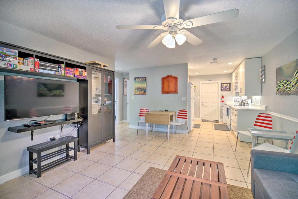 Indian River Bluff House | Chic Melbourne Townhome about 2 Mi to Downtown!