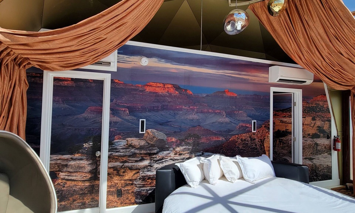 Valle Hotel | Clear Sky Resorts - Grand Canyon - Unique Sky Domes