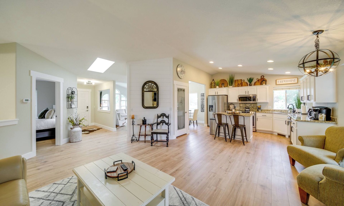 Coeur d'Alene Cottage | Coeur D'alene Vacation Rental ~ 4 Mi to the Lake!