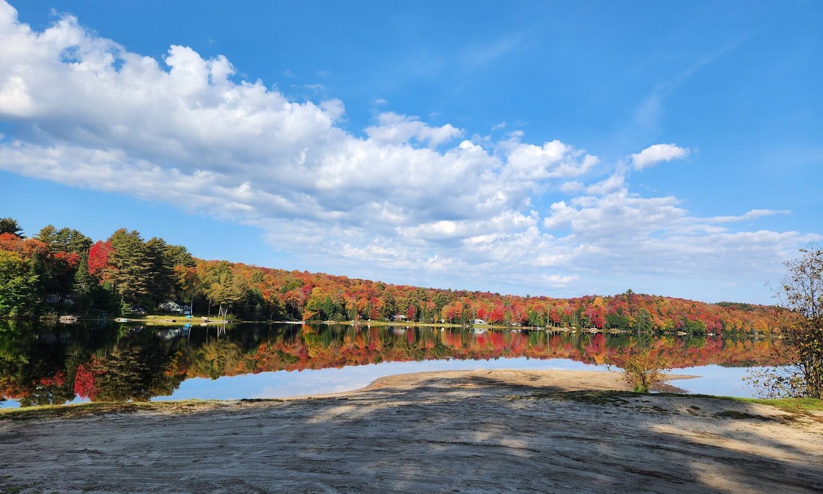 Utterson Apartment | Come See the Fall Colors n2 Bedroom Executive Apartment in Utterson