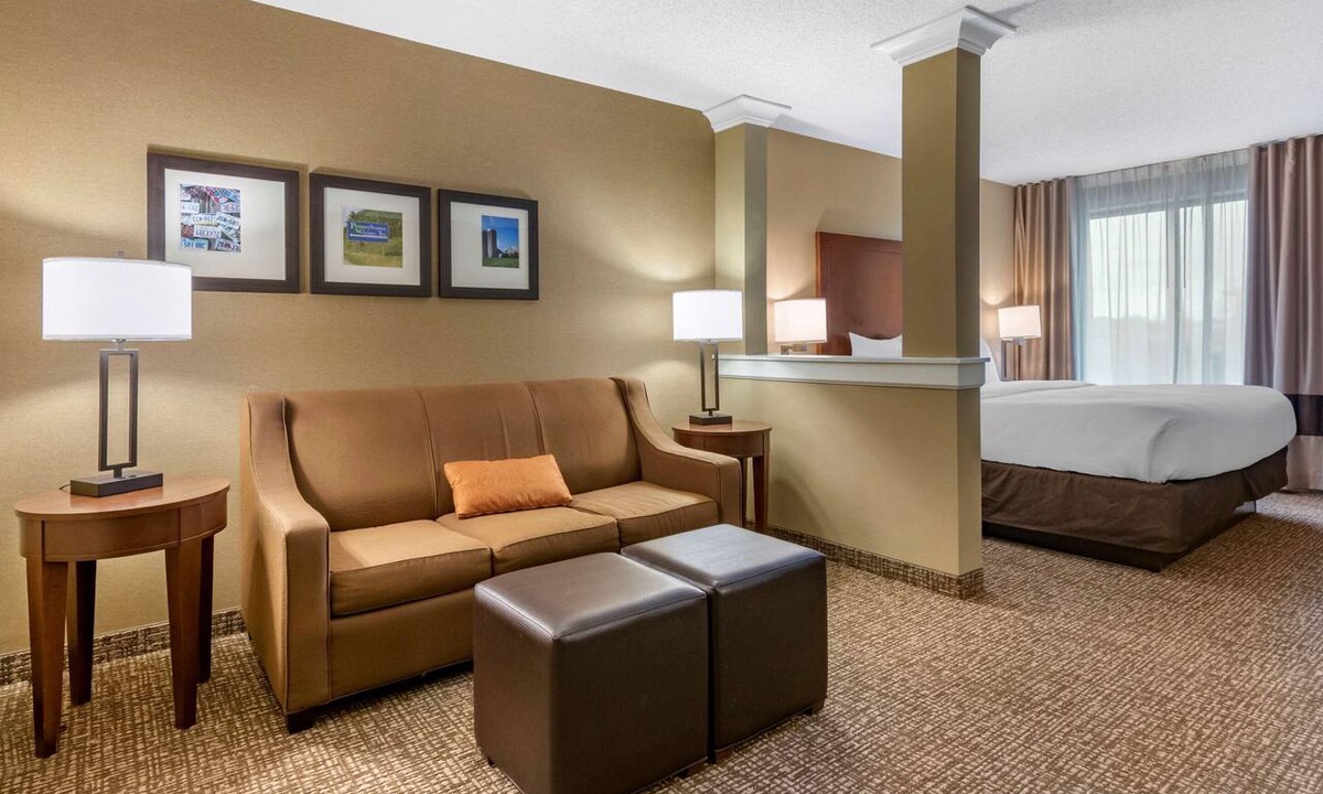 Carlisle Hotel | Comfort Inn PA Turnpike - 1-81