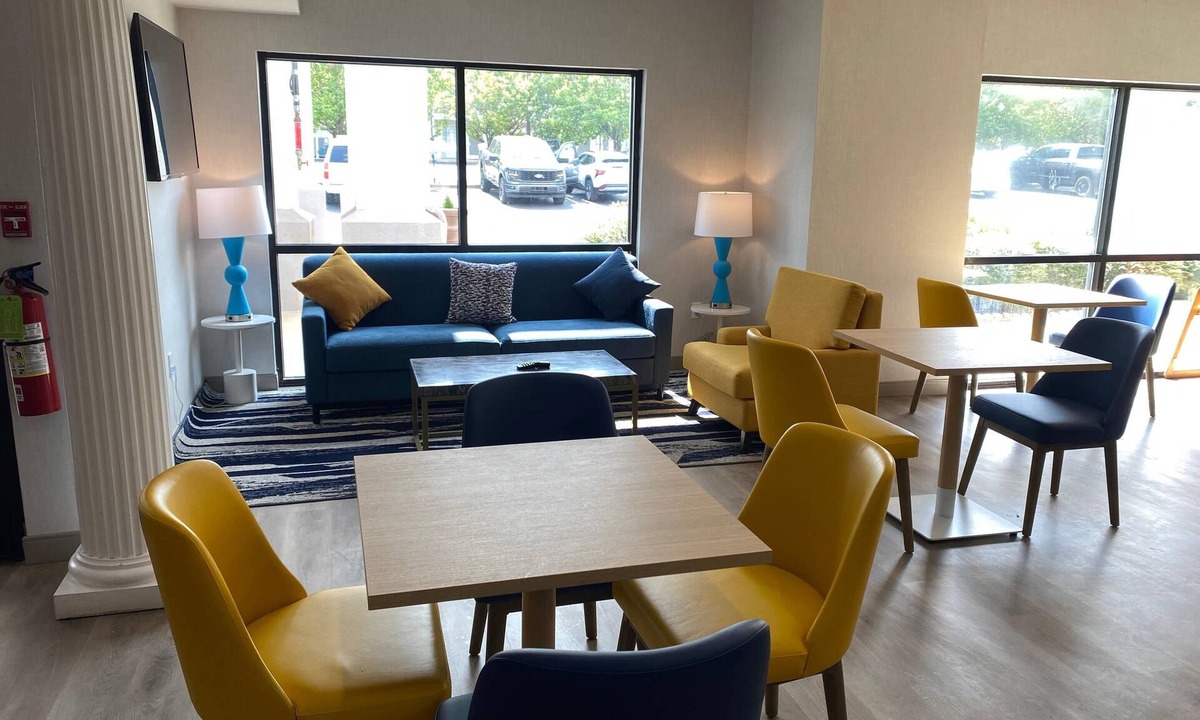 Trussville Hotel | Comfort Inn & Suites Trussville I-59 exit 141
