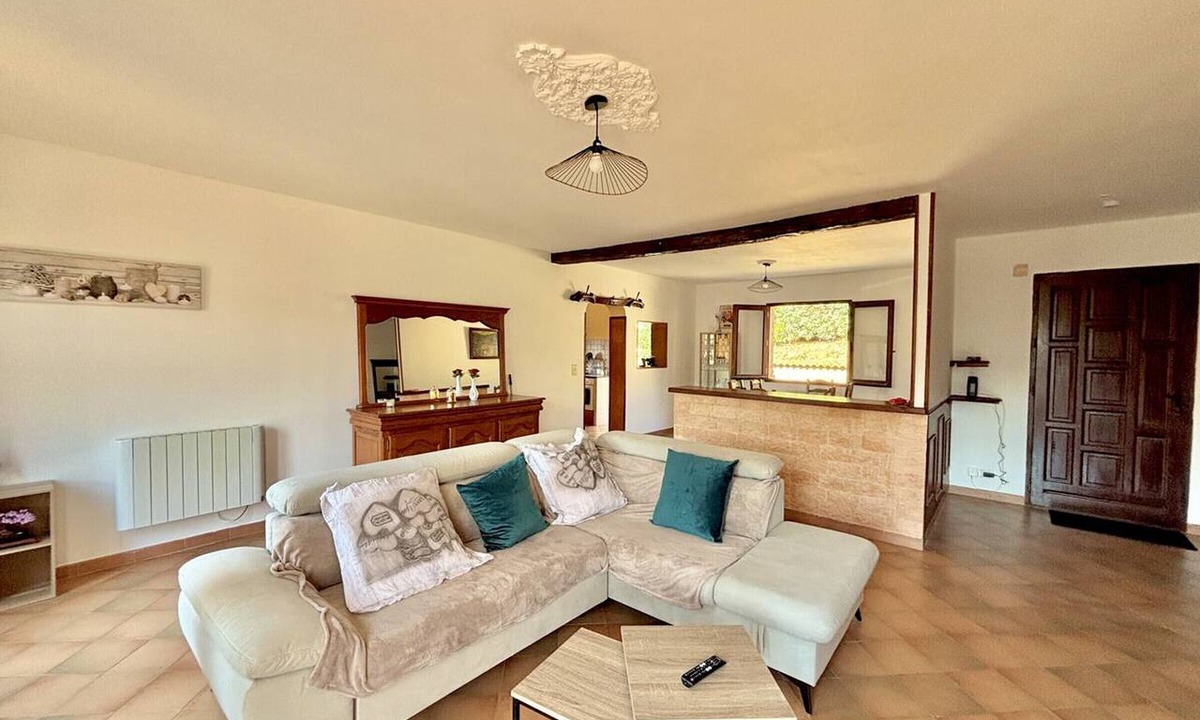 Molini House | Comfortable house, 750m from beach - 6 guests