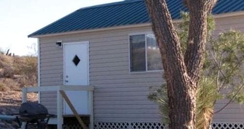 Meadview House | Comfy Vacation Rental with Wi-Fi and Kitchenette in Meadview, Arizona
