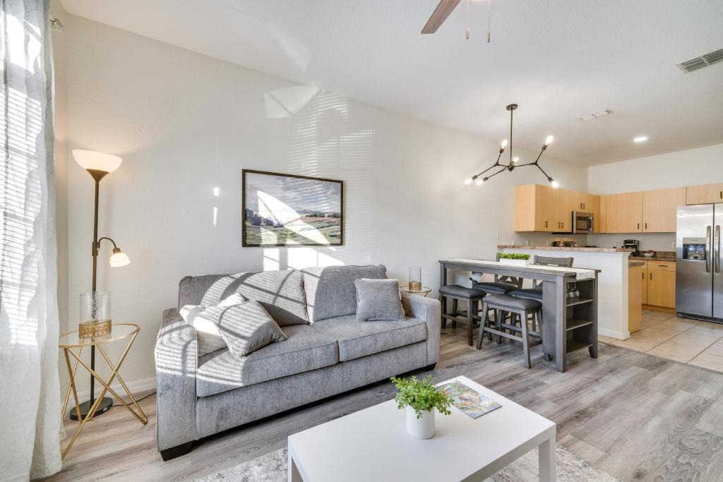 Haines City Apartment | Community Pool Family-Friendly Florida Condo!