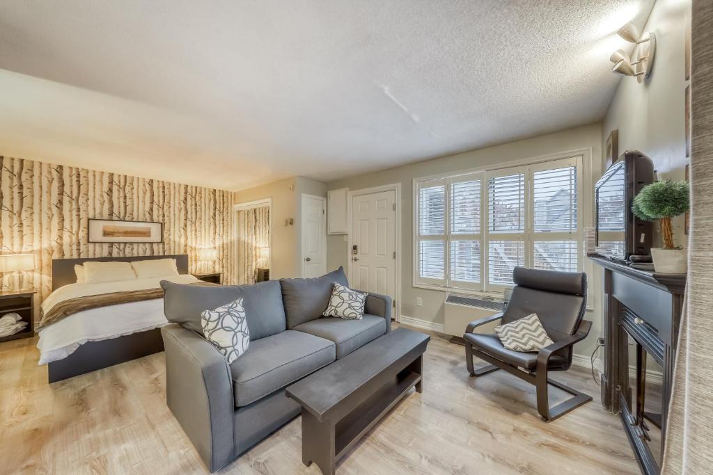 Craigleith Hotel | Condo 807 at North Creek Resort