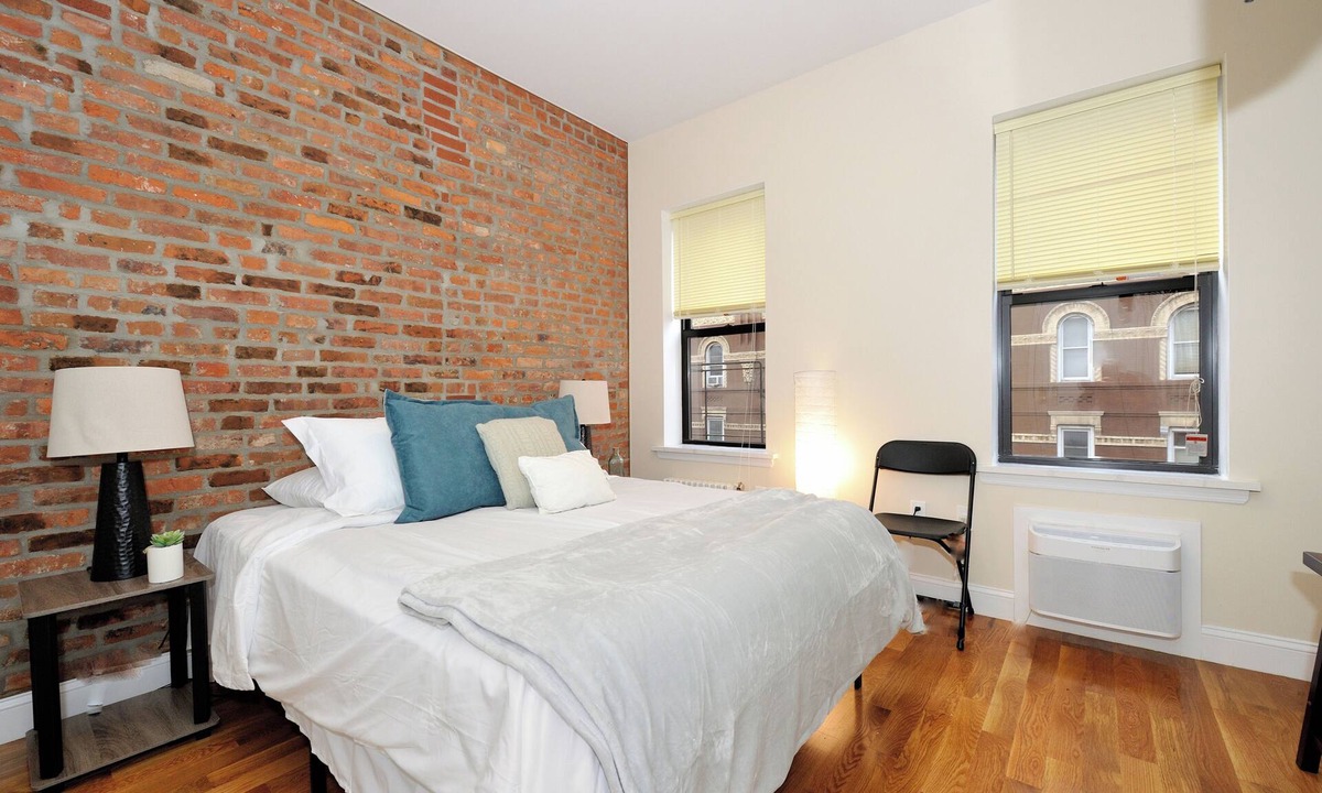 Hudson Square Apartment | Contemporary Studio Apartment in Prime NYC Location!