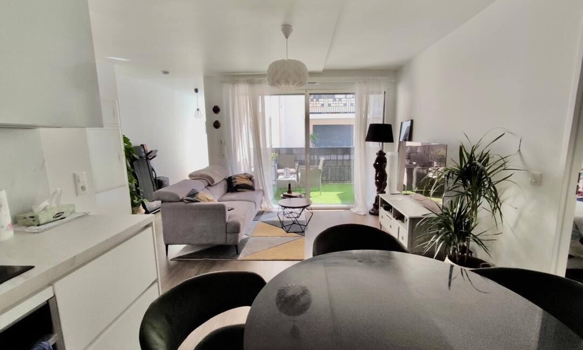 Saint-Ouen Apartment | Cosy Escape Paris Centre Montmartre Stade de France Puces