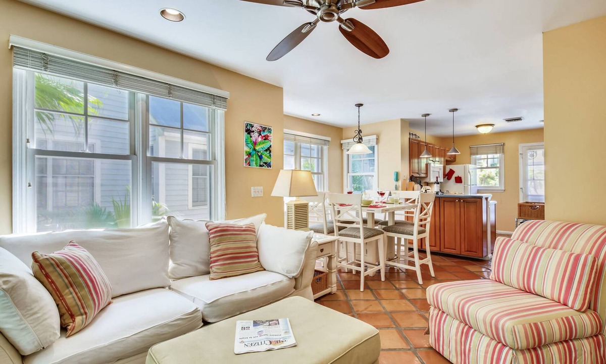 Key West House | Cottage by the Pool by AvantStay | w/Balcony, BBQ & Shared Pool!