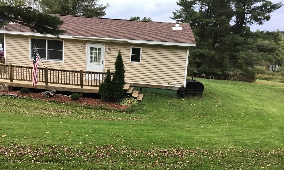 Laurens House | Country Cottage Retreat, perfect baseball home, short drive fields in Oneonta.