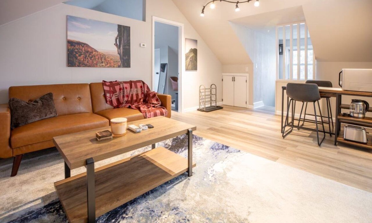 Hawthorne Apartment | Cozy 1 Bed, In-Unit Laundry, Pets, Parking, Fios, Safe, Quiet, Bidet