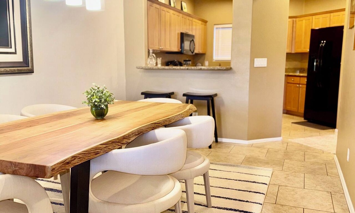 South Scottsdale Condo | Cozy 2-bedroom condo in North Scottsdale with AC & pool