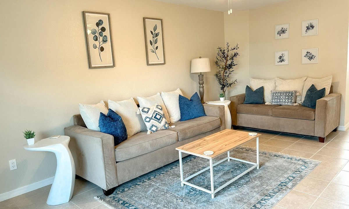 Fort Myers Shores House | Cozy 2-bedroom house in charming Fort Myers with AC