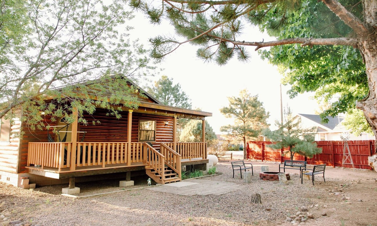 Overgaard Cabin | Cozy Family Cabin in Overgaard Pines w/ Fire Pit & EV Charger