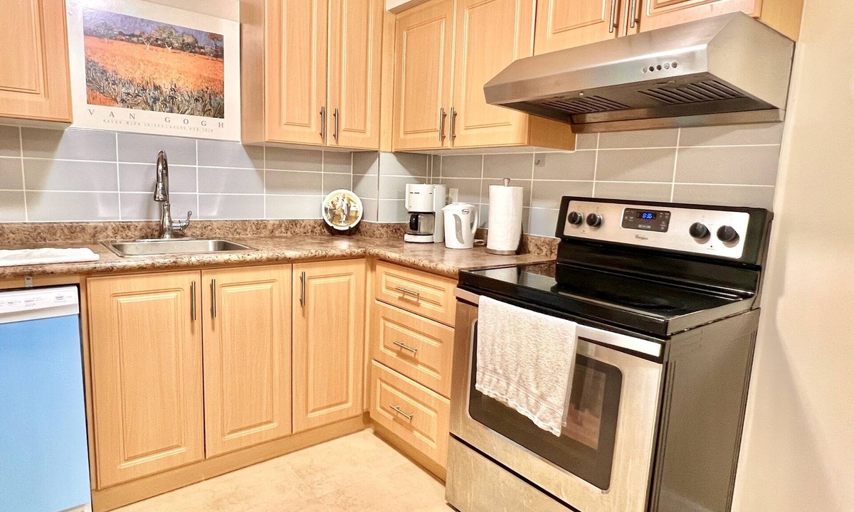 Richmond Hill House | Cozy Home in Richmond Hill with Free Parking