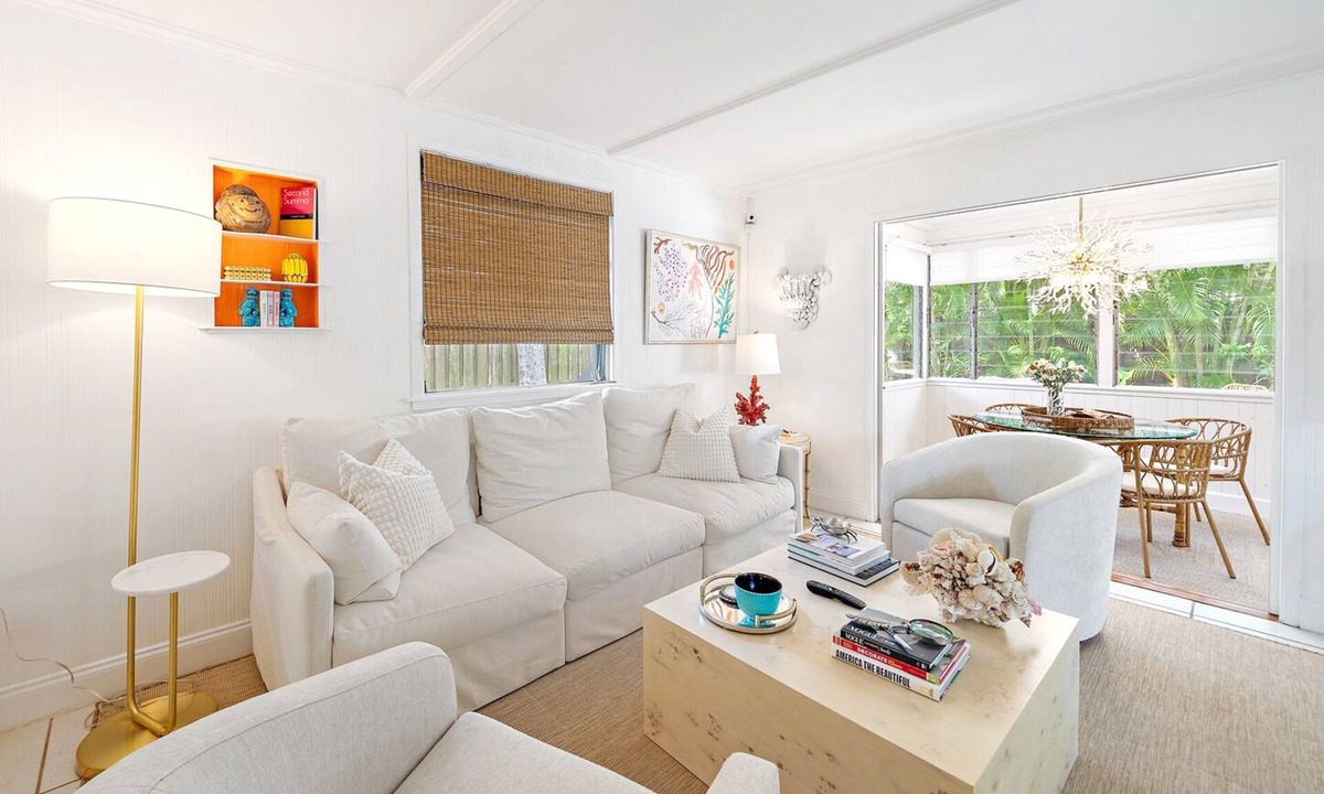 Laurel Park House | Cozy Private Bungalow 3 Min Walk to Downtown Sarasota