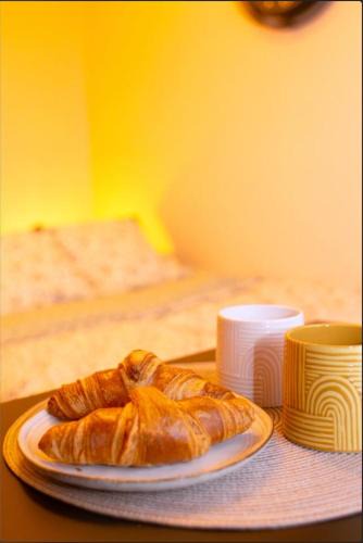 Neuilly-Plaisance Apartment | Cozy stash between Paris & Disney