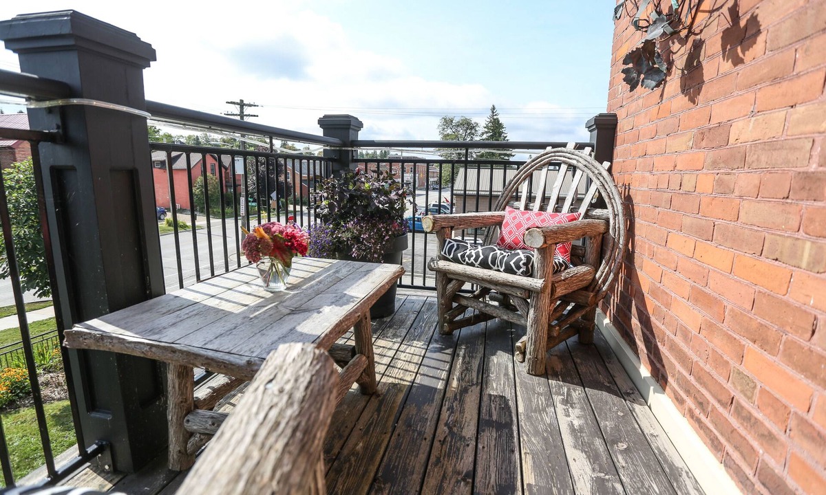 Markdale House | Danby House