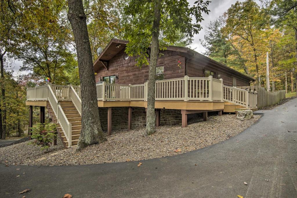 James Creek House | Deck w/Private Hot Tub: James Creek Cabin