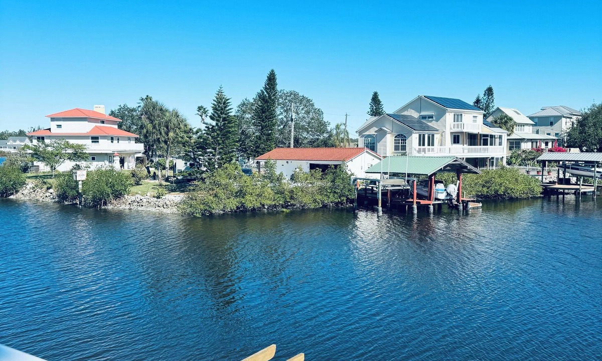 Gibsonton House | Delightful 3-bedroom house in Gibsonton with WiFi access