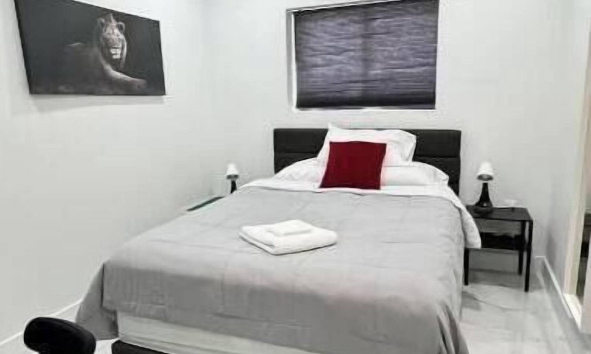 West Little Havana House | Delightful room near Miami Airport + Free parking