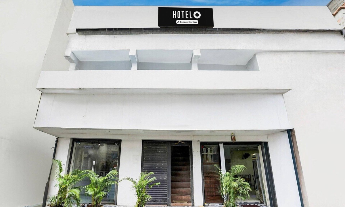 Prabhadevi House | DeluxeP.K's Lodging And Boarding