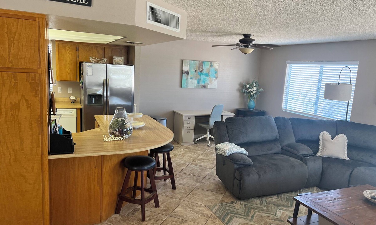 Holiday Shores House | Desert Flower, in Holiday Shores close to River, Casinos, Boat Launch, Shopping