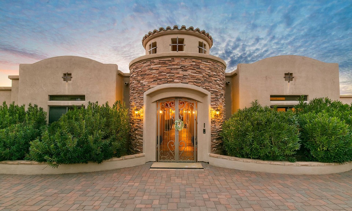 Tucson House | Desert Rose: Treat Yourself You Deserve It!