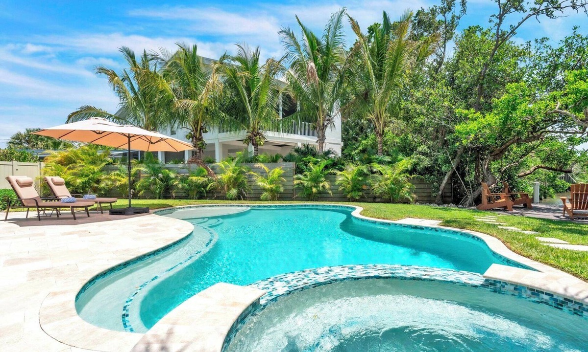 Anna Maria House | Dock of the Bay by Duncan Real Estate