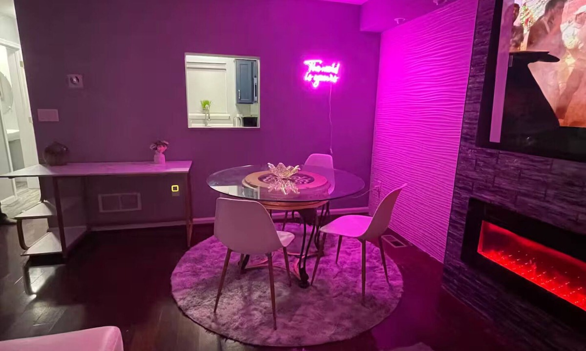 Harrisburg House | Downtown Harrisburg close to Hershey PA-Sleeps 8